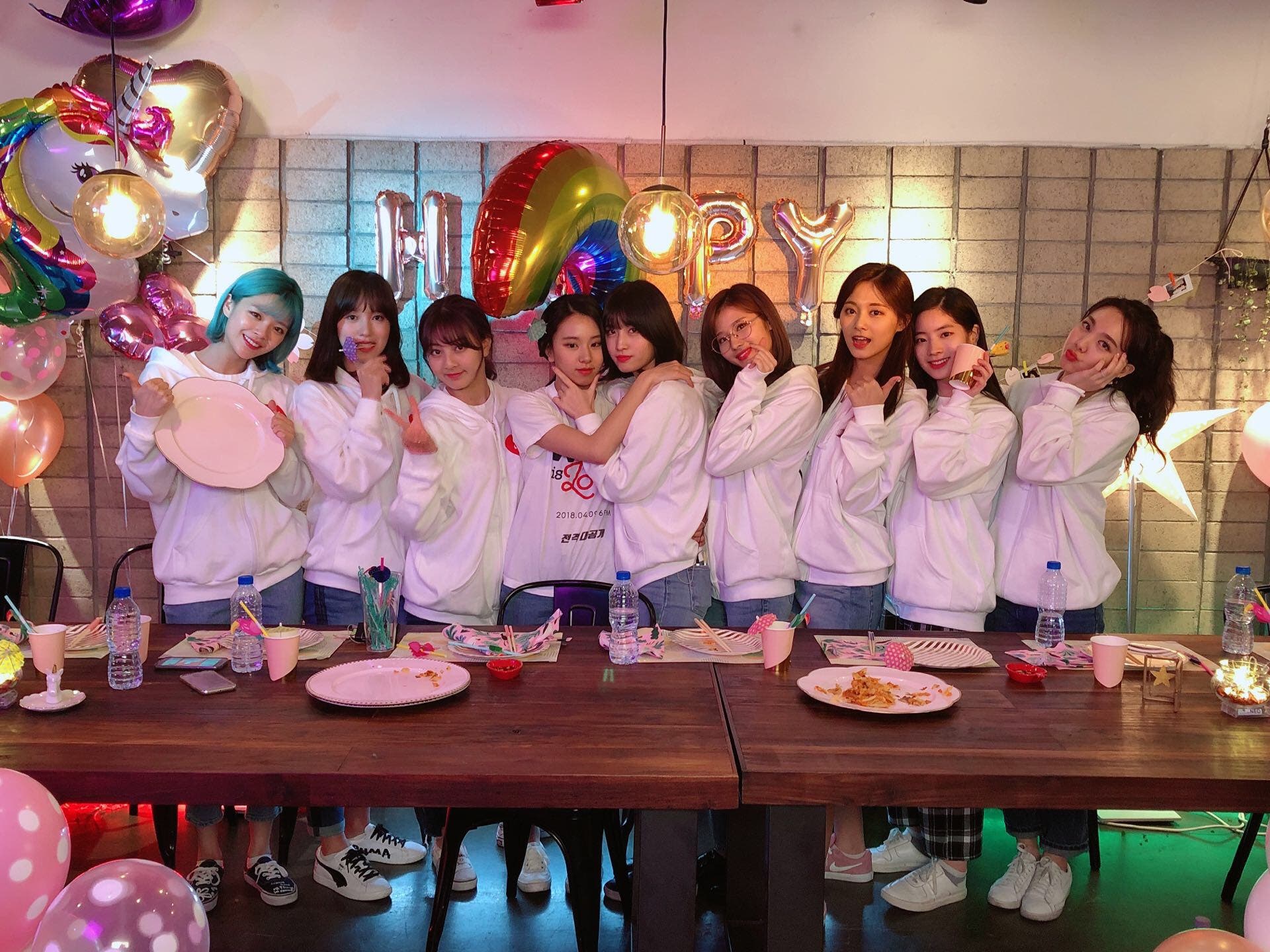 b_952Ud018svc1m1owyzdg1p96_yrkqer.jpg?ty